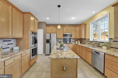 20 Venuti Dr, Chester PA 19014-3600 exterior