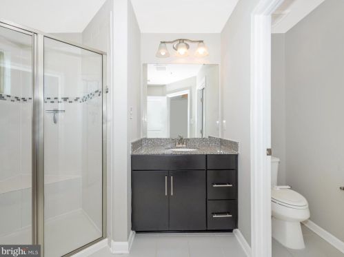 22213 Broadway Ave, Clarksburg MD 20871-3430 exterior