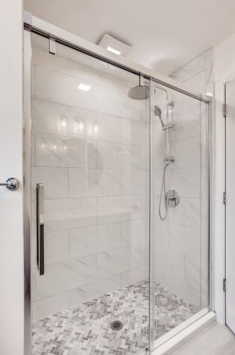 366 Commonwealth Ln, Elmhurst IL 60126-4918 exterior