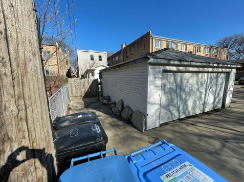 6320 Paulina St, Chicago IL 60660-1111 exterior