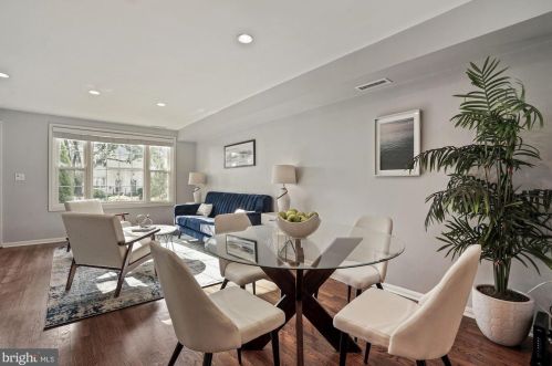 2216 Dearing St, Alexandria VA 22302-1804 exterior