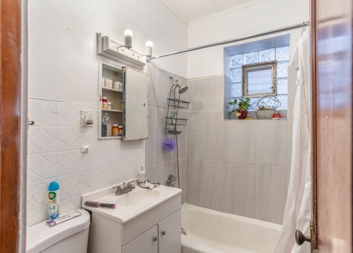 2508 46 Pl, Chicago IL 60609-4402 exterior