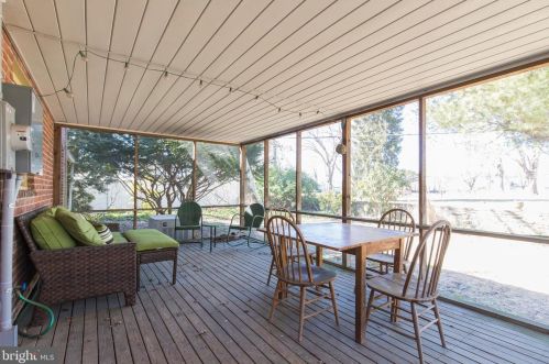 10 Meetinghouse Ln, Media PA 19064-1206 exterior