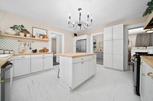 214 Woodward Ave, Big Rapids MI  49307-1750 exterior