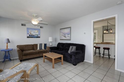 320 Elizabeth Ave, Point Pleasant Beach NJ 08742-4133 exterior