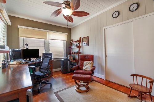 915 17 Ave, Honolulu HI 96816-4105 exterior