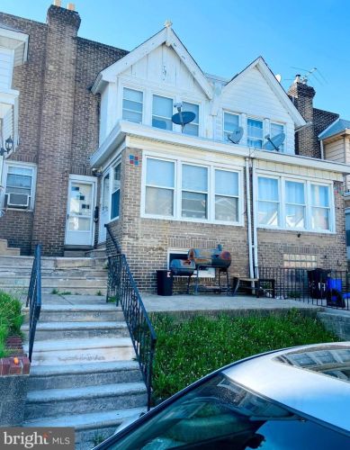 6619 Guyer Ave, Philadelphia PA  19142-2602 exterior