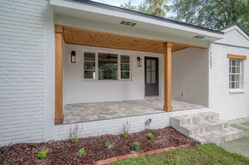 7202 15th St, Tampa FL  33610-1210 exterior