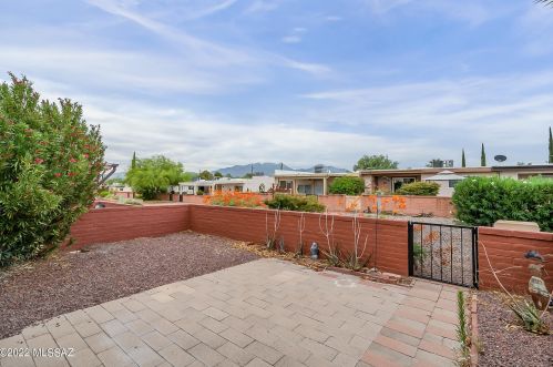 1139 Alpine Cir, Green Valley AZ 85614-1830 exterior