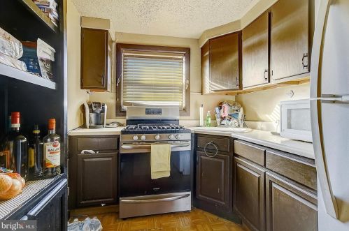 7554 Gilbert St, Philadelphia PA 19150-2606 exterior