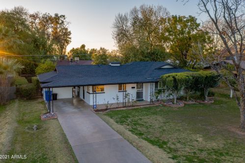 3842 50th Pl, Phoenix AZ 85018-4413 exterior