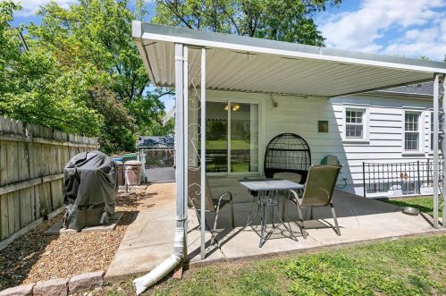 7130 Circleview Dr, Saint Louis MO 63123-1603 exterior