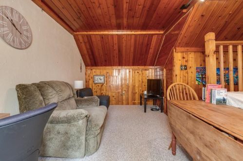 49 Bluffs Dr, Concord NH  03303-1579 exterior