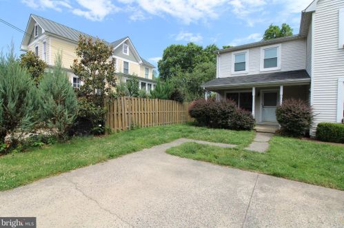 410 Clifford Ave, Alexandria VA  22305-2709 exterior