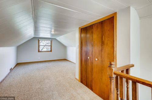 1051 Cumberland St, Saint Paul MN 55117-4870 exterior