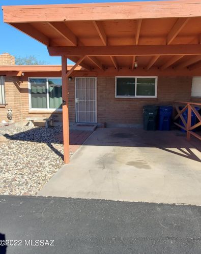 3331 Farr Pl, Tucson, AZ 85716-1301