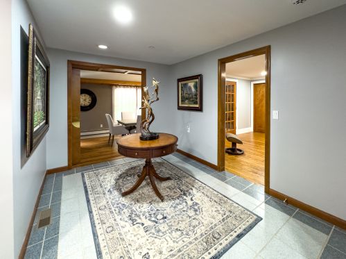 109 Irene Dr, Vernon CT 06066-4622 exterior