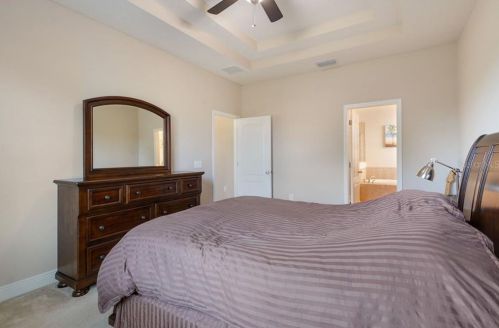 3826 Cass St, Tampa FL 33606-1305 exterior