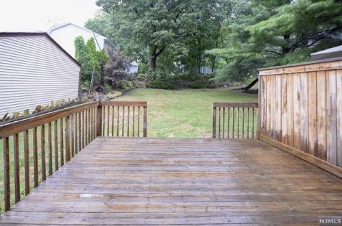 36 Pasadena Pl, Paterson NJ 07506-3329 exterior