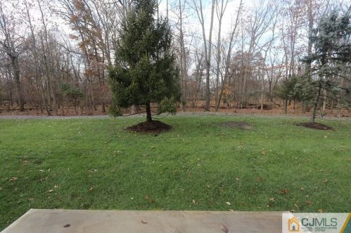 185 Nebula Rd, Piscataway NJ 08854-5441 exterior