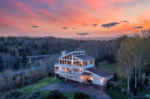 1133 Denney Dr, Duluth, MN 55805-1539