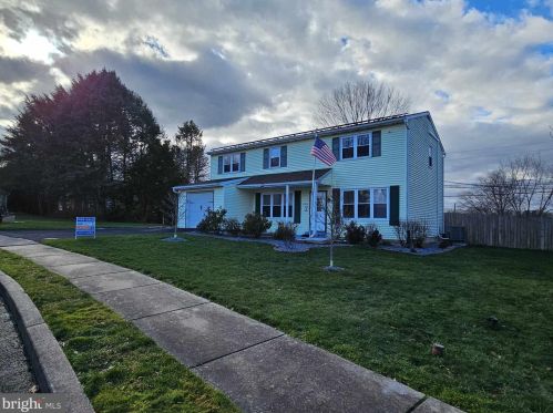 104 Armstrong Ln, Lancaster PA  17603-5972 exterior