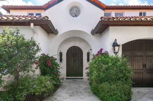 901 4th Ct, Boca Raton, FL 33432-2505