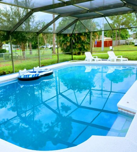 1291 Ladner St, Fort Pierce, FL 34983-2572