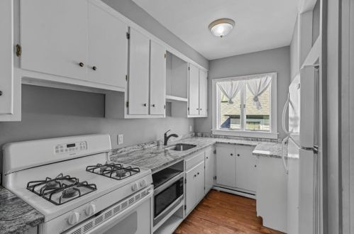 544 Hope St, Providence RI 02906-2660 exterior