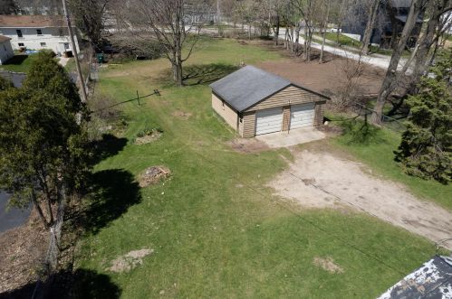 2795 Thornapple River Dr, Grand Rapids MI 49546-6844 exterior