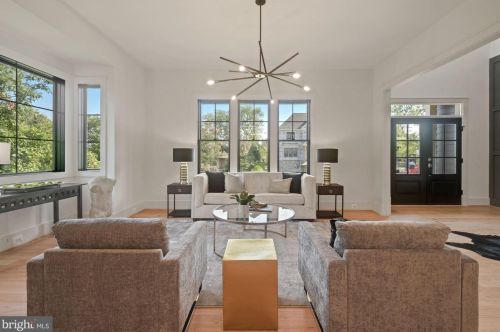 6516 Beverly Ave, Mc Lean VA 22101-5222 exterior