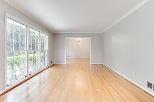 2620 Clairmont Rd, Atlanta GA  30329-2711 exterior