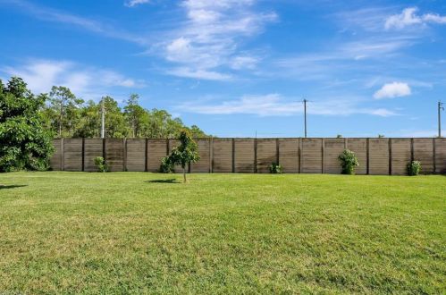 112 Bordeaux Cir, Naples FL exterior