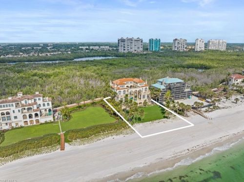 7613 Bay Colony Dr, Naples FL 34108-7756 exterior