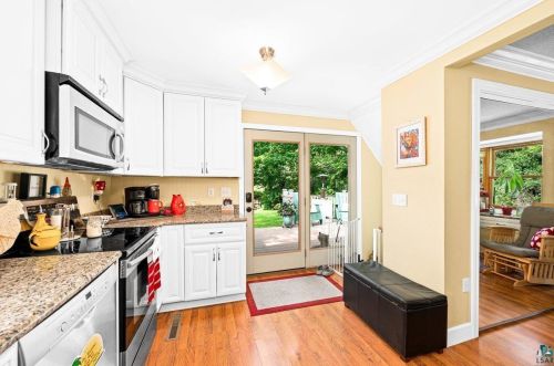 5019 Thompson Rd, Duluth MN 55811-3717 exterior