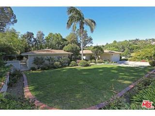 870 Norman Pl, Los Angeles, CA 90049-1546