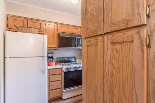 217 Braxton Pl, Tucker GA 30084-1872 exterior