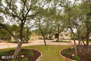 8507 Chalk Knoll Dr, Austin TX  78735-1711 exterior