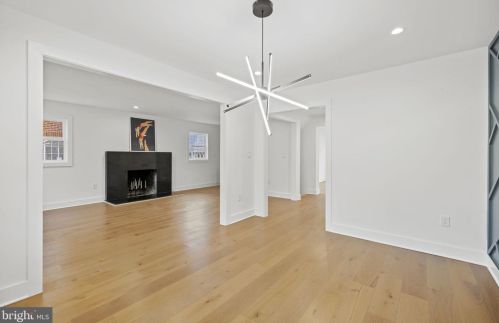 2706 Valley Dr, Alexandria VA  22302-2845 exterior