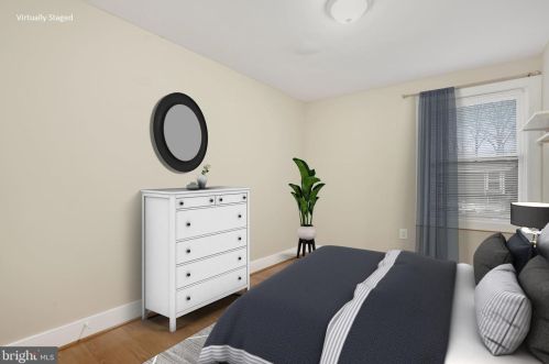 2811 Joseph Makell Ct, Alexandria VA 22306-2840 exterior