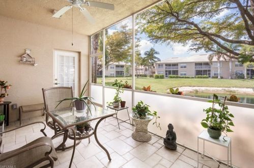 343 Dover Pl, Naples, FL 34104-4789