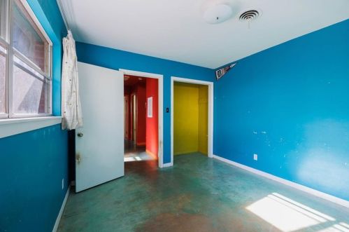 1710 32 St, Austin TX 78705-2115 exterior