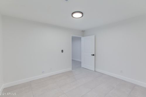 9919 47th Pl, Phoenix AZ  85028-4242 exterior