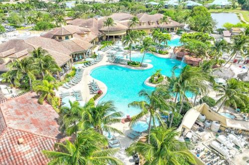 7393 Moorgate Pt Way, Naples FL 34113-5103 exterior