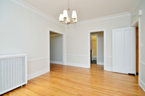 6211 Greenview Ave, Chicago IL  60660-1822 exterior