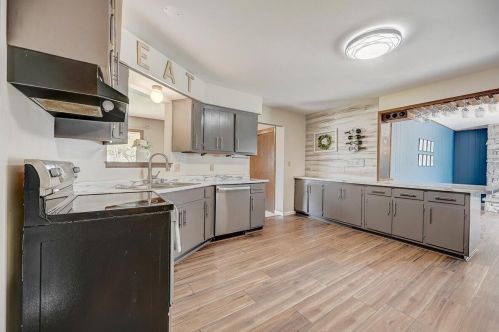 5718 24 St, Milwaukee WI 53204-1920 exterior