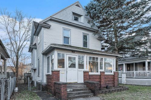 902 Egleston Ave, Kalamazoo, MI 49001-3800