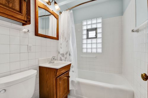 209 70, Milwaukee WI 53218-1815 exterior