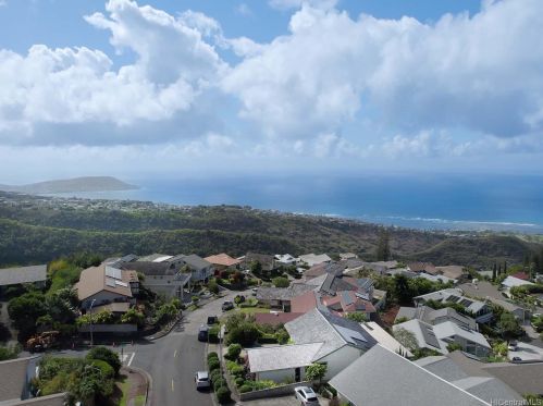 2344 Halekoa Dr, Honolulu HI 96821-1038 exterior