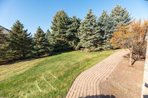 33654 Lotties Dr, New Baltimore MI 48047-2378 exterior